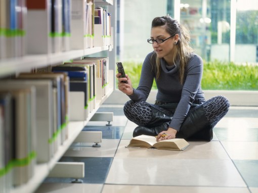 Multitasking Facebook leads to lower GPA